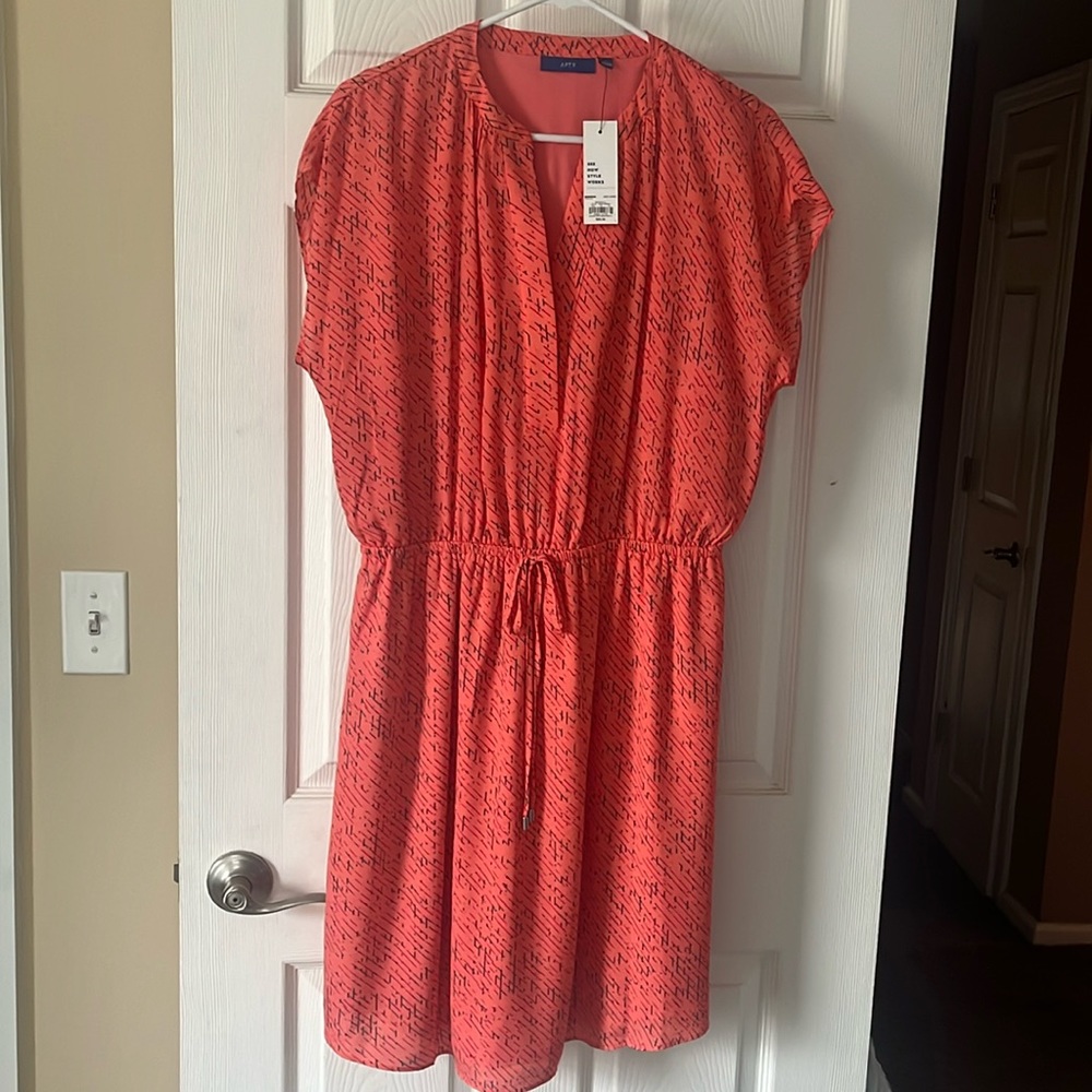 Women’s Brand New With Tags Apt 9 Size Large dress